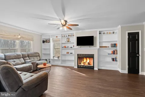 $685,000 | 151 Autumn Court, Huntingtown, MD 20639