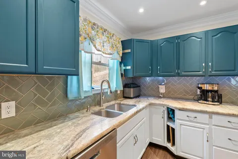 $685,000 | 151 Autumn Court, Huntingtown, MD 20639