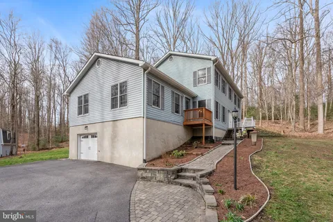 $685,000 | 151 Autumn Court, Huntingtown, MD 20639