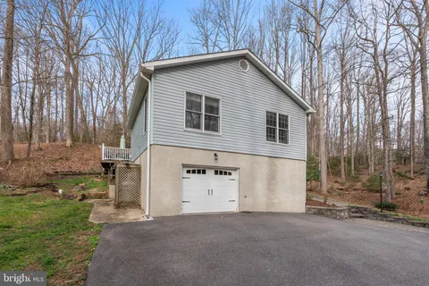$685,000 | 151 Autumn Court, Huntingtown, MD 20639