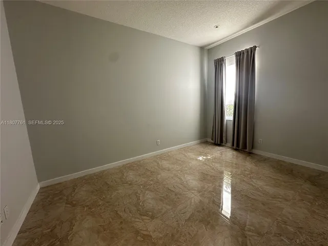 $5,500 | 4400 Seneca Avenue, Weston, FL 33332