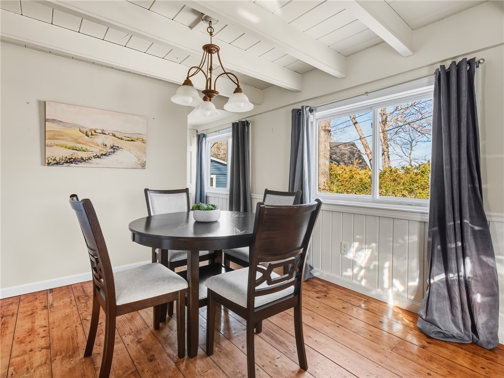 281 Richardson Road Coventry, RI 02816 - Photo 9 of 26 Dining area