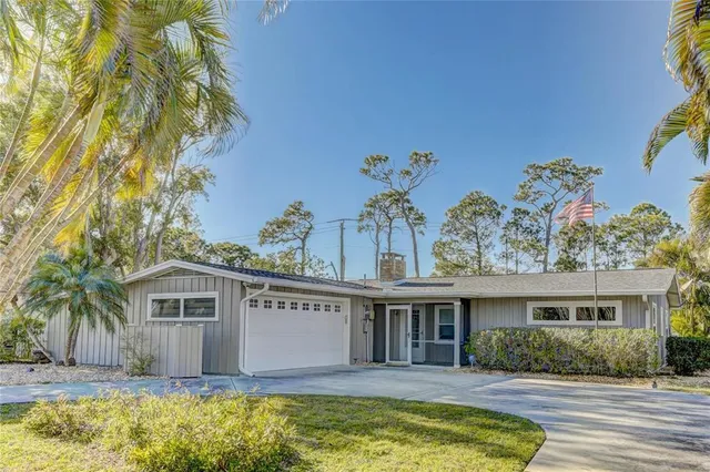 $3,000 | 711 Whitfield Avenue, Sarasota, FL 34243