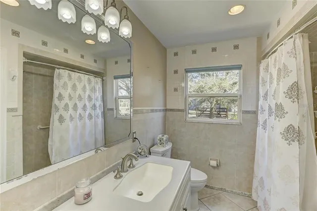 $3,000 | 711 Whitfield Avenue, Sarasota, FL 34243