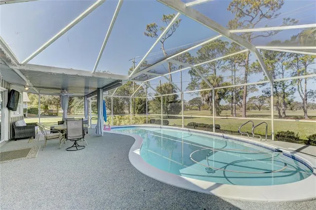 $3,000 | 711 Whitfield Avenue, Sarasota, FL 34243