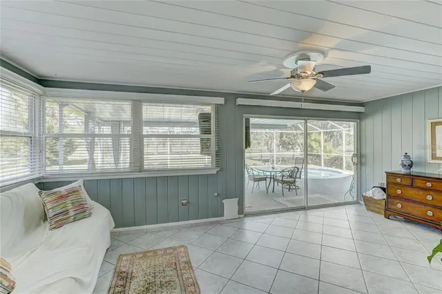 $3,000 | 711 Whitfield Avenue, Sarasota, FL 34243