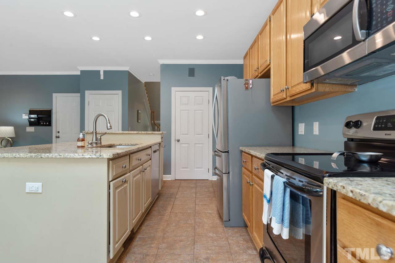 4112 Summer Ridge Court Apex, NC 27539 - Photo 16 of 60 Gallery Image 16