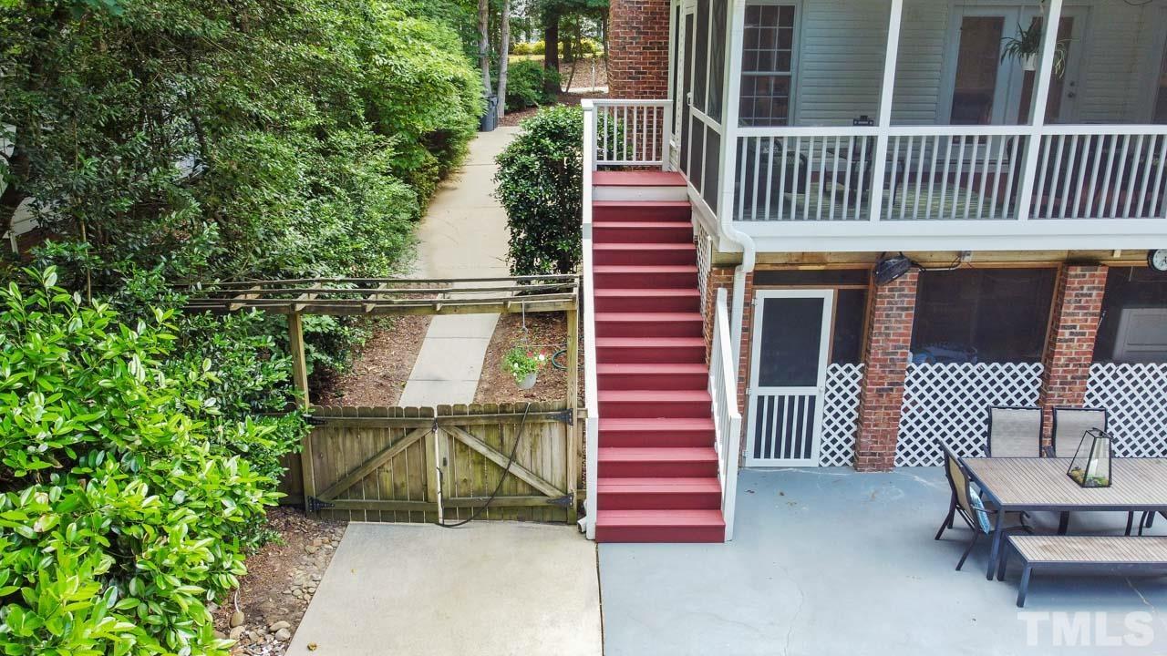 4112 Summer Ridge Court Apex, NC 27539 - Photo 7 of 60 Gallery Image 7