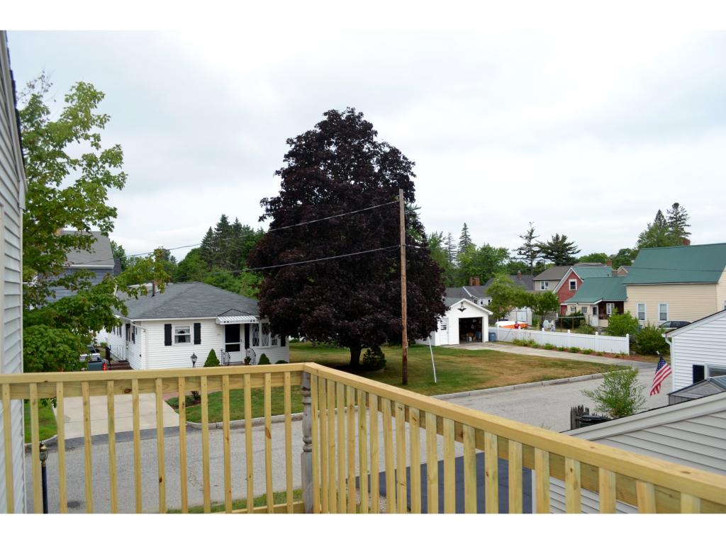 219 Fieldcrest Road Manchester, NH 03102 - Photo 15 of 27