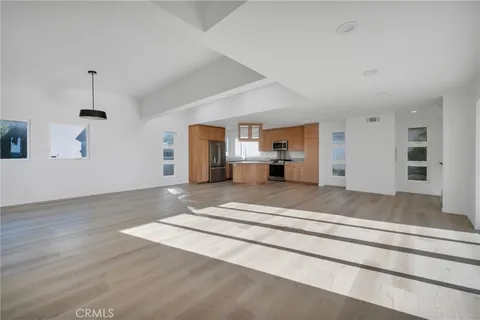 $2,400,000 | 514 Ardmore Avenue, Hermosa Beach, CA 90254