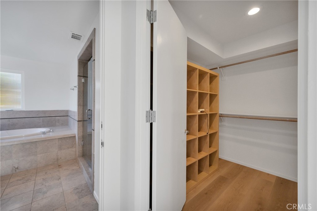 514 Ardmore Avenue Hermosa Beach, CA 90254 - Photo 25 of 54 a view of walk in closet with empty racks