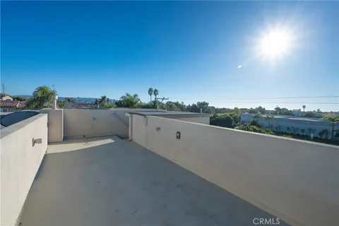 $2,400,000 | 514 Ardmore Avenue, Hermosa Beach, CA 90254