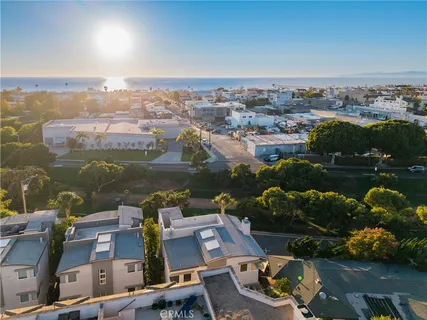 $2,400,000 | 514 Ardmore Avenue, Hermosa Beach, CA 90254