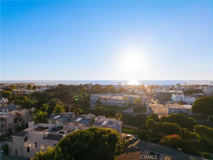 $2,400,000 | 514 Ardmore Avenue, Hermosa Beach, CA 90254