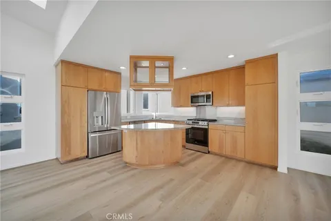 $2,400,000 | 514 Ardmore Avenue, Hermosa Beach, CA 90254