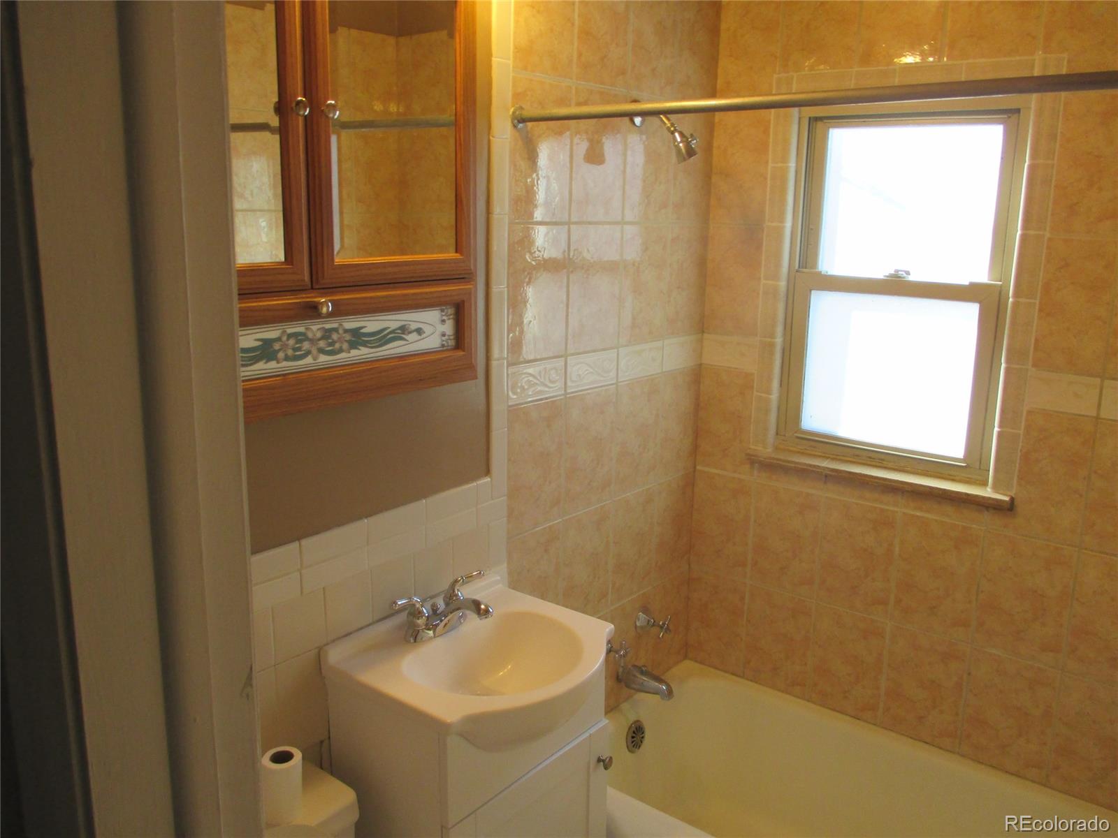 661 Stuart Street Denver, CO 80204 - Photo 4 of 9