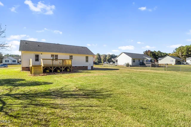 $325,000 | 106 Hilltop Drive, Four Oaks, NC 27524