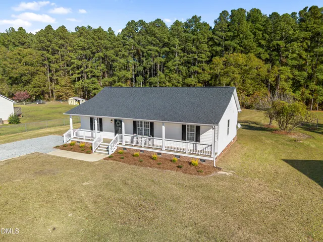 $325,000 | 106 Hilltop Drive, Four Oaks, NC 27524