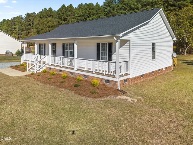 $325,000 | 106 Hilltop Drive, Four Oaks, NC 27524