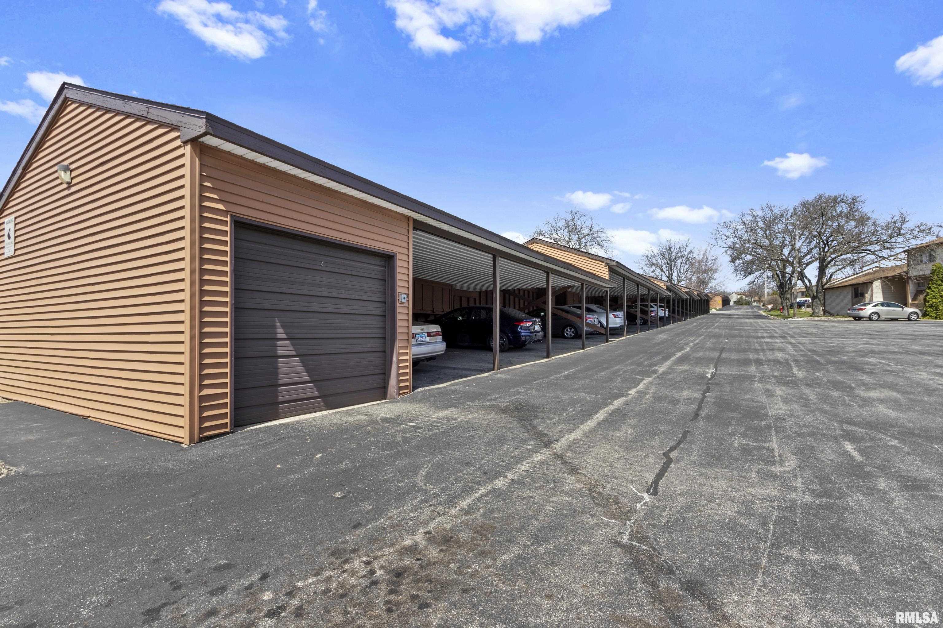 6300 North Allen Road Peoria, IL 61614 - Photo 35 of 39 Gallery Image 35