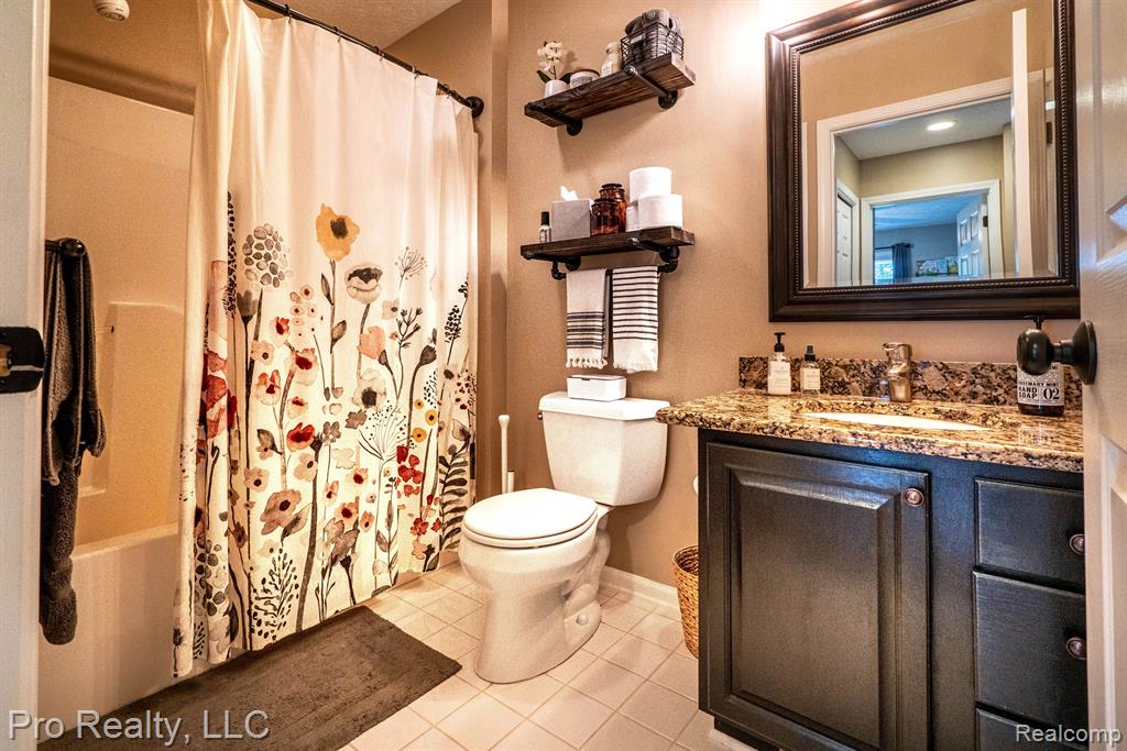 5225 Curdy Road Howell, MI 48855 - Photo 15 of 25