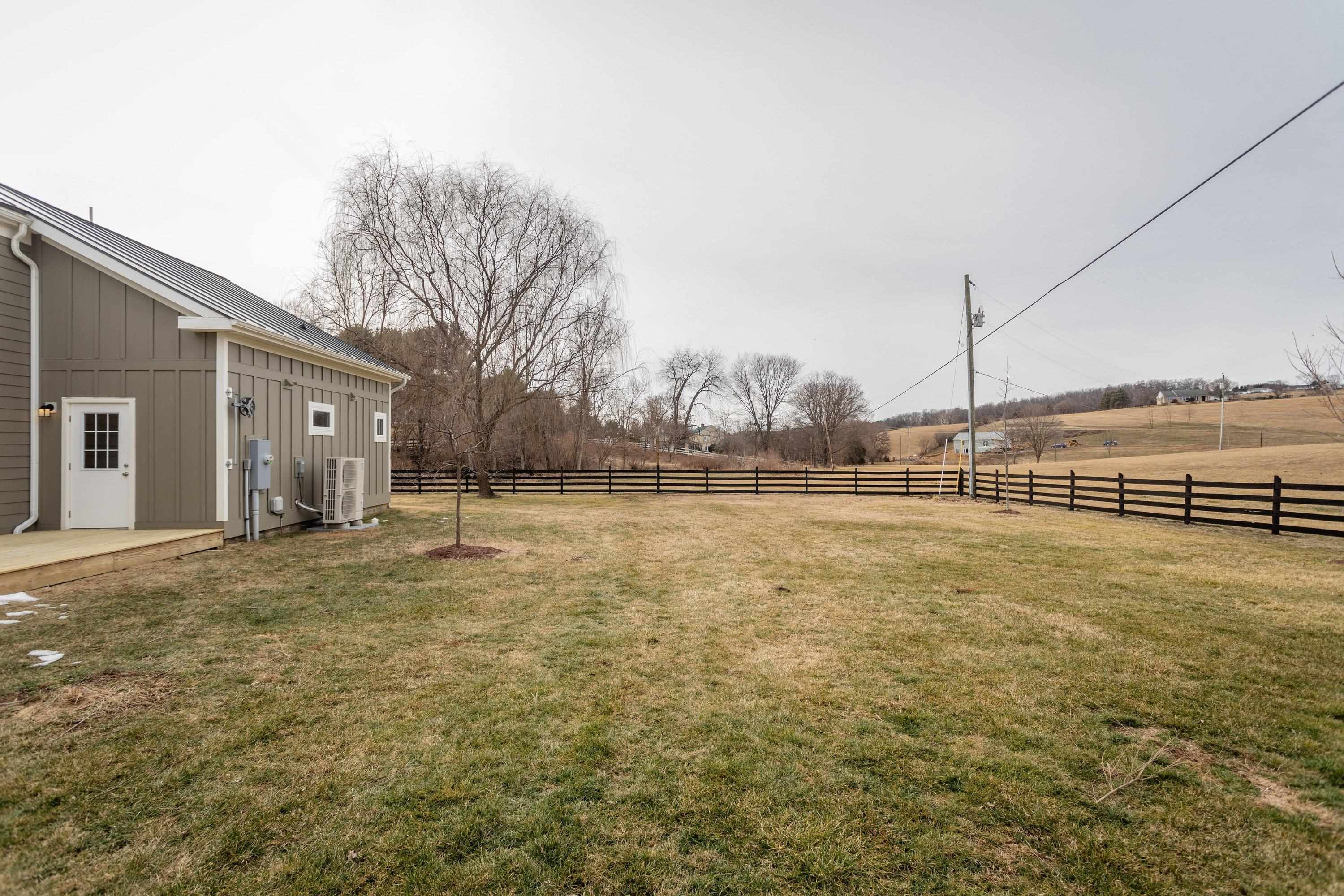 2862 Osceola Springs Road Harrisonburg, VA 22801 - Photo 62 of 75 a view of a basket ball ground