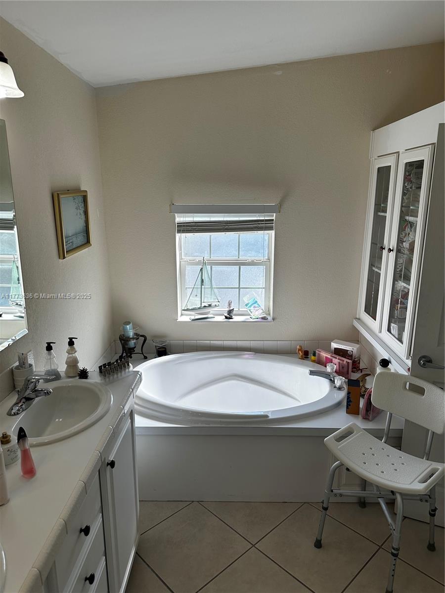 407 Bahia Honda Road Key Largo, FL 33037 - Photo 14 of 20 Gallery Image 14