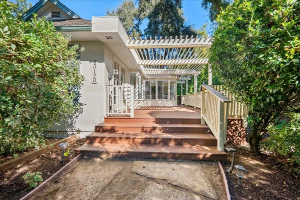 $1,240,000 | 43120 Montgomery Avenue, Davis, CA 95618