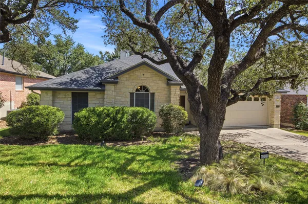 $590,000 | 6032 Roxbury Lane, Austin, TX 78739