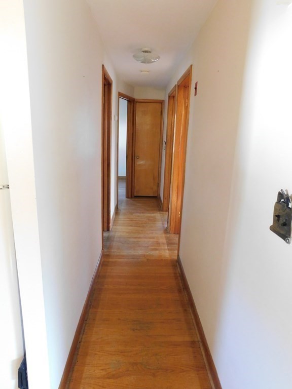 77 Champlain Street Springfield, MA 01151 - Photo 14 of 31 Gallery Image 14