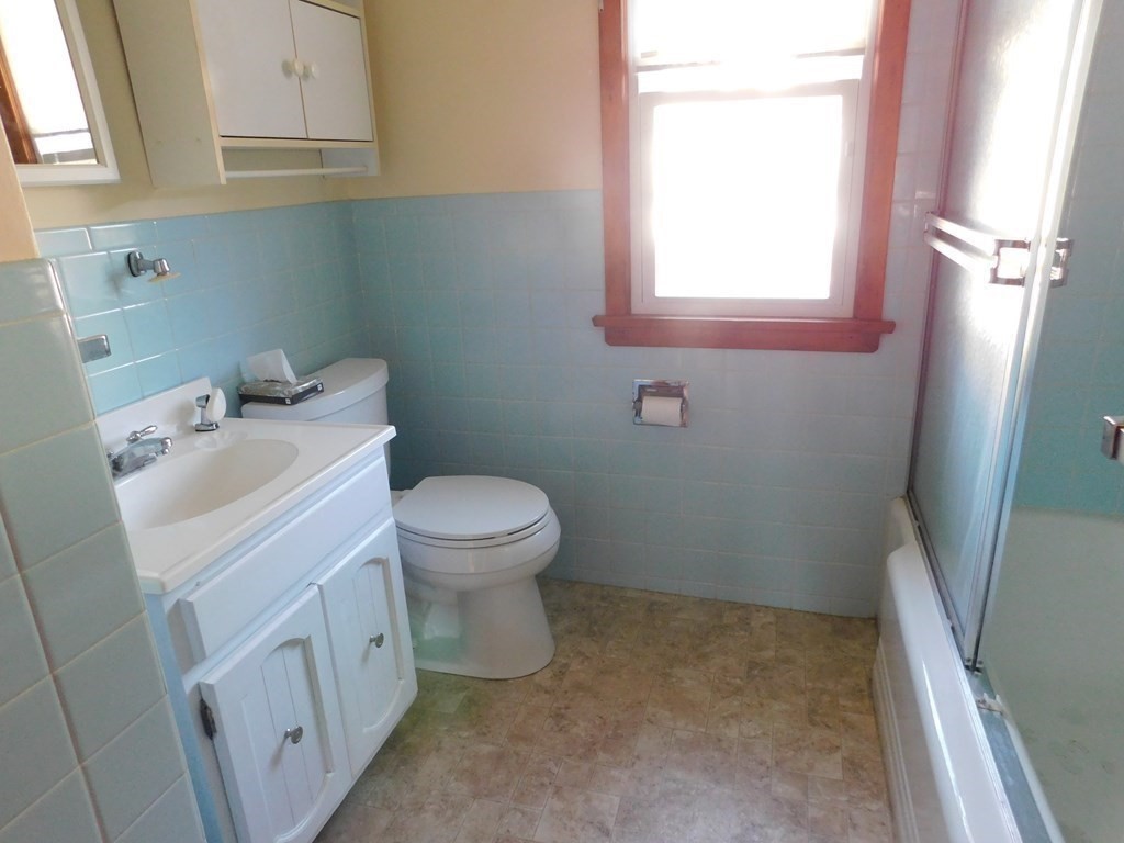 77 Champlain Street Springfield, MA 01151 - Photo 20 of 31 Gallery Image 20
