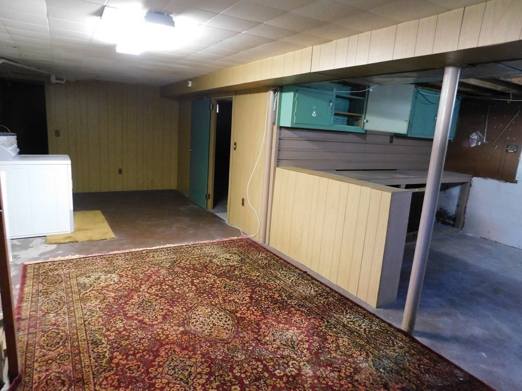 77 Champlain Street Springfield, MA 01151 - Photo 26 of 31 Gallery Image 26