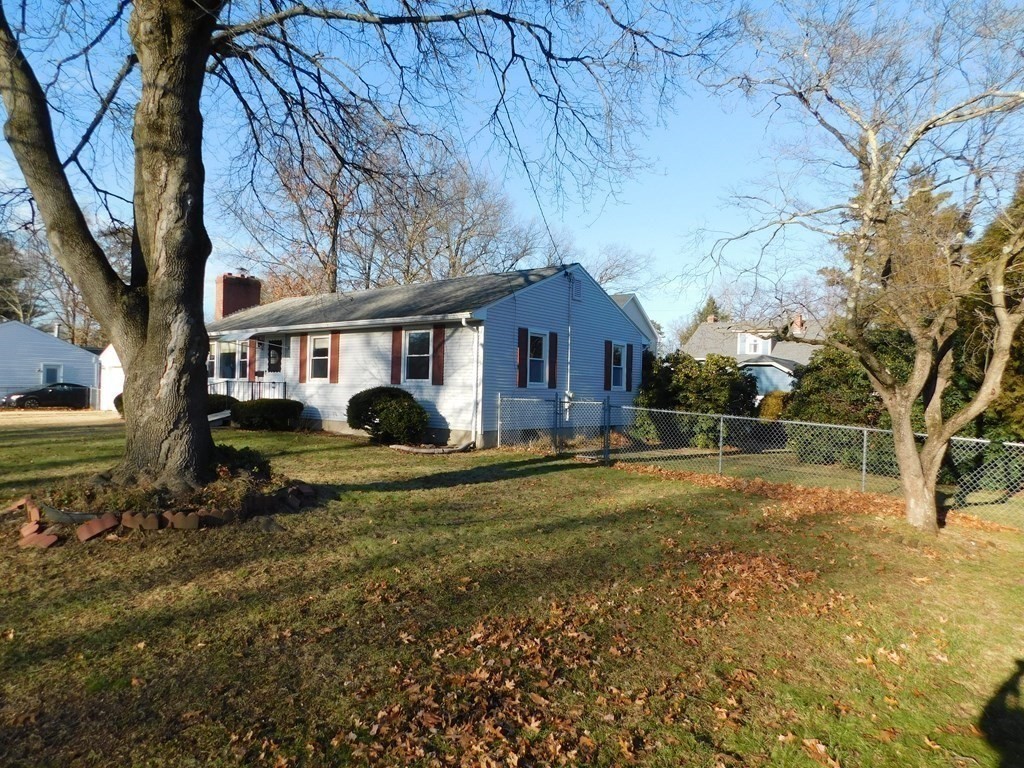 77 Champlain Street Springfield, MA 01151 - Photo 31 of 31 Gallery Image 31