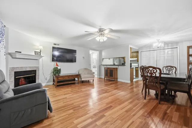 $265,000 | 46 Little Oak Lane, Unit 46, Rocky Hill, CT 06067