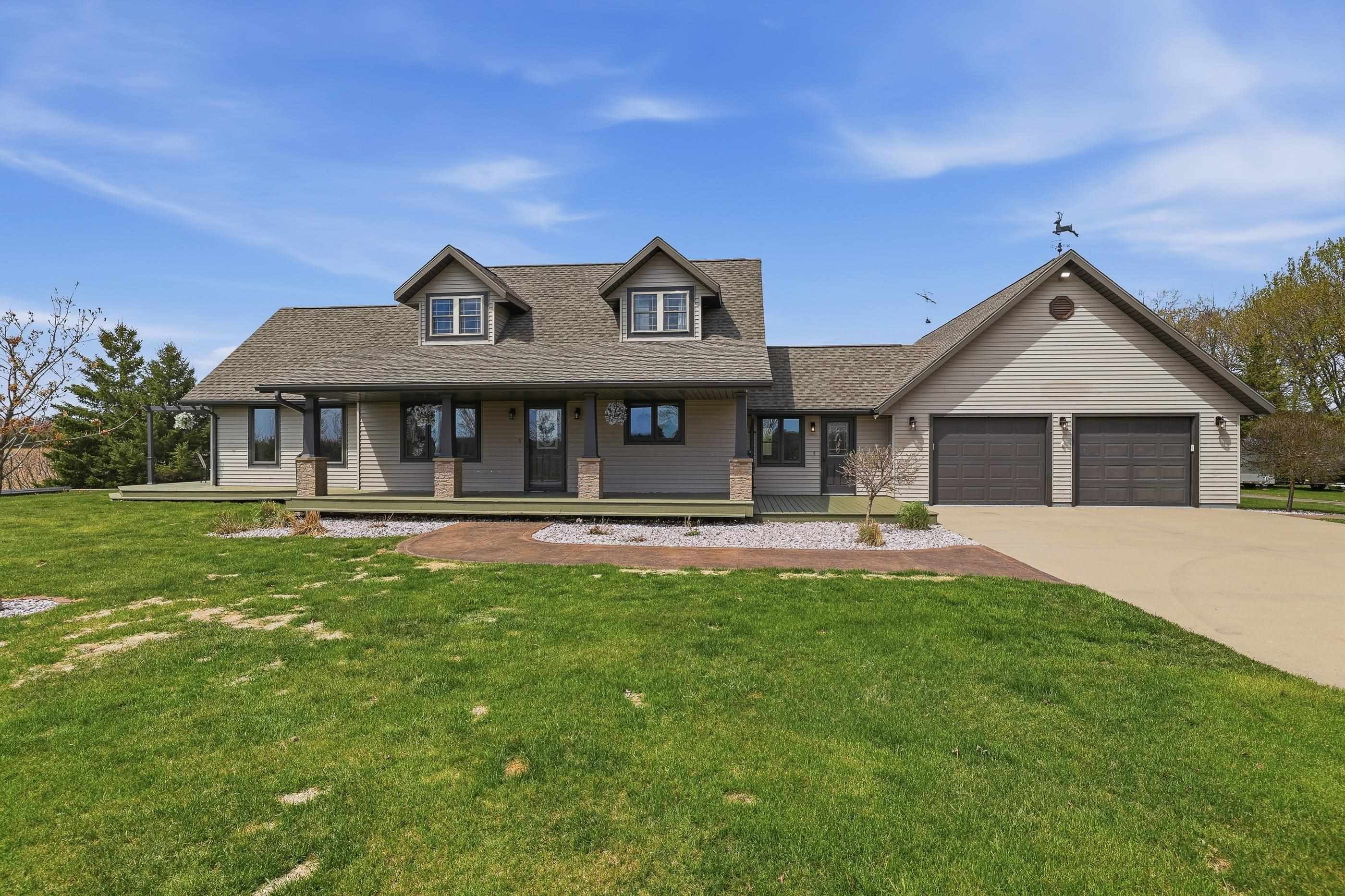 675 Divine Way Custer, WI 54423 - Photo 2 of 44