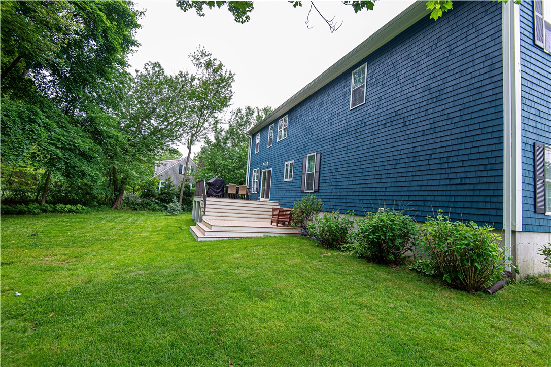 34 Washington Road Barrington, RI 02806 - Photo 8 of 44