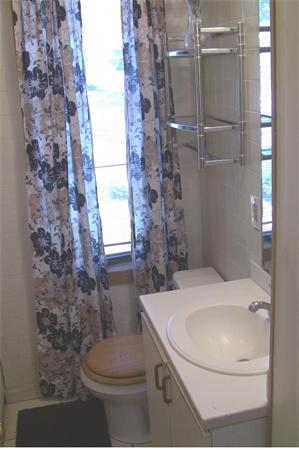 53 Whipple Street Worcester, MA 01607 - Photo 10 of 14 Gallery Image 10