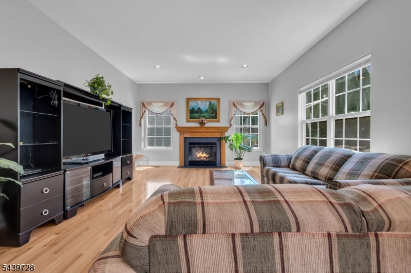 17 O Keefe Road Bridgewater, NJ 08807 - Photo 22 of 49