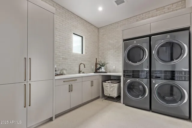 $3,895,000 | 27159 North 67th Street, Scottsdale, AZ 85266