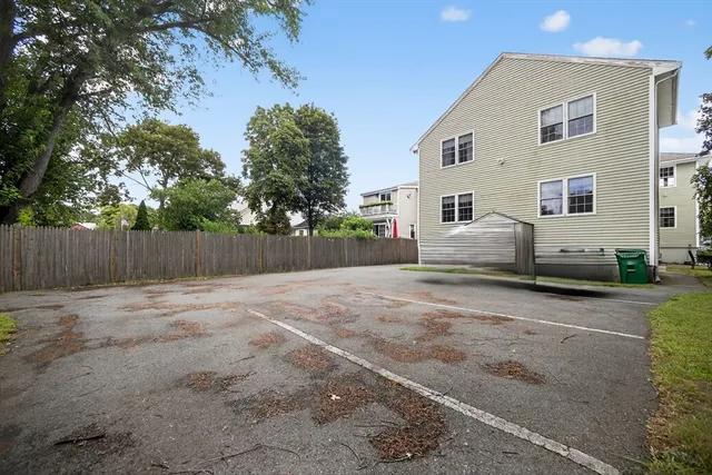a view of back yard of the house
