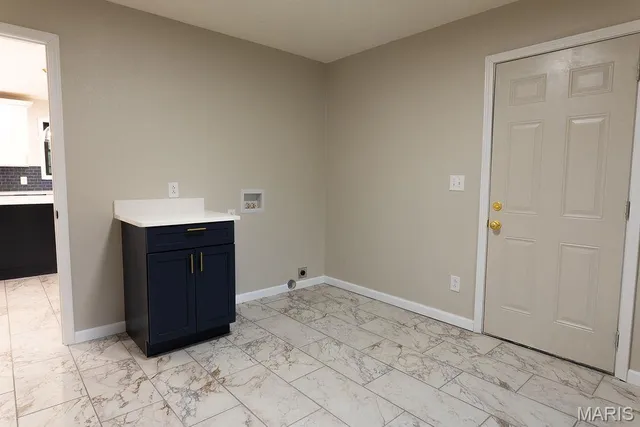 $389,000 | 605 Hunters Creek Drive, Lebanon, MO 65536