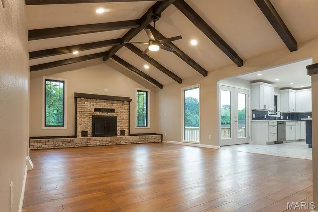 $389,000 | 605 Hunters Creek Drive, Lebanon, MO 65536