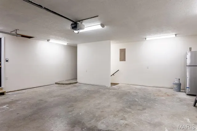 $389,000 | 605 Hunters Creek Drive, Lebanon, MO 65536