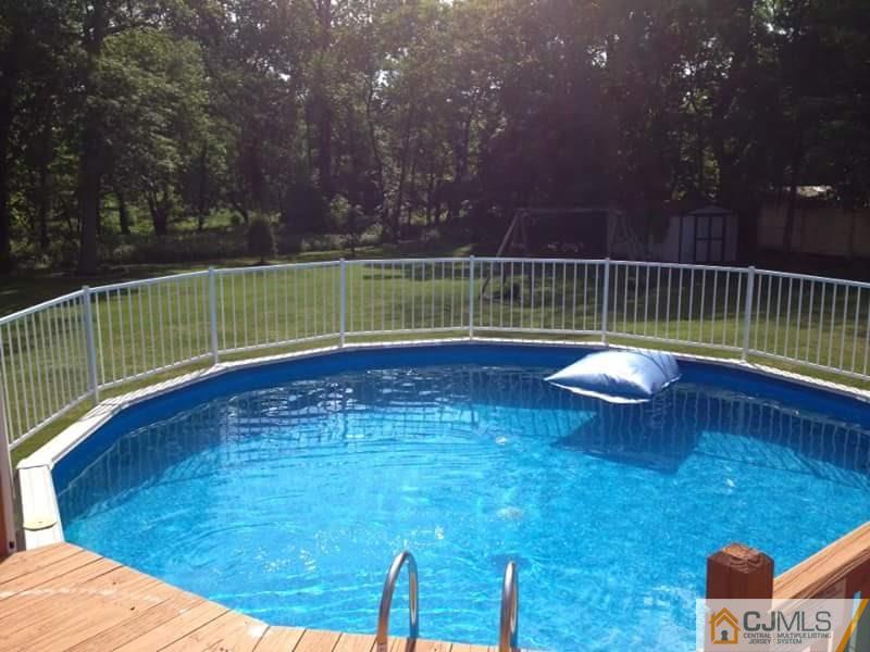 65 Warrenville Road Middlesex, NJ 08846 - Photo 2 of 22