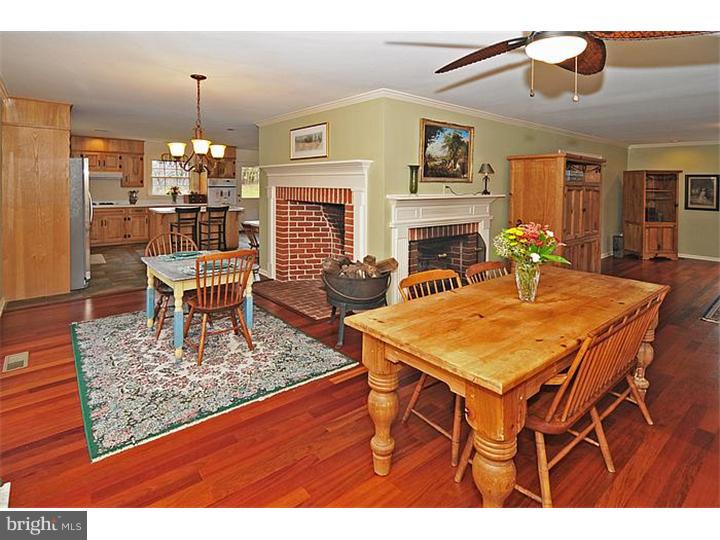 819 West Thatcher Road Quakertown, PA 18951 - Photo 13 of 25 Dining Room