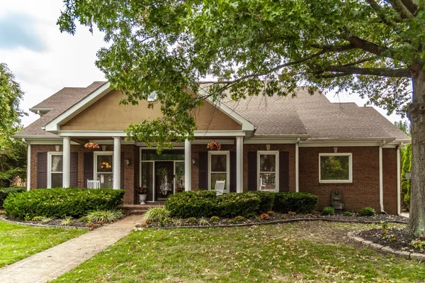 $845,000 | 135 North Country Club Drive, Hendersonville, TN 37075