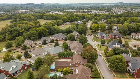 $845,000 | 135 North Country Club Drive, Hendersonville, TN 37075
