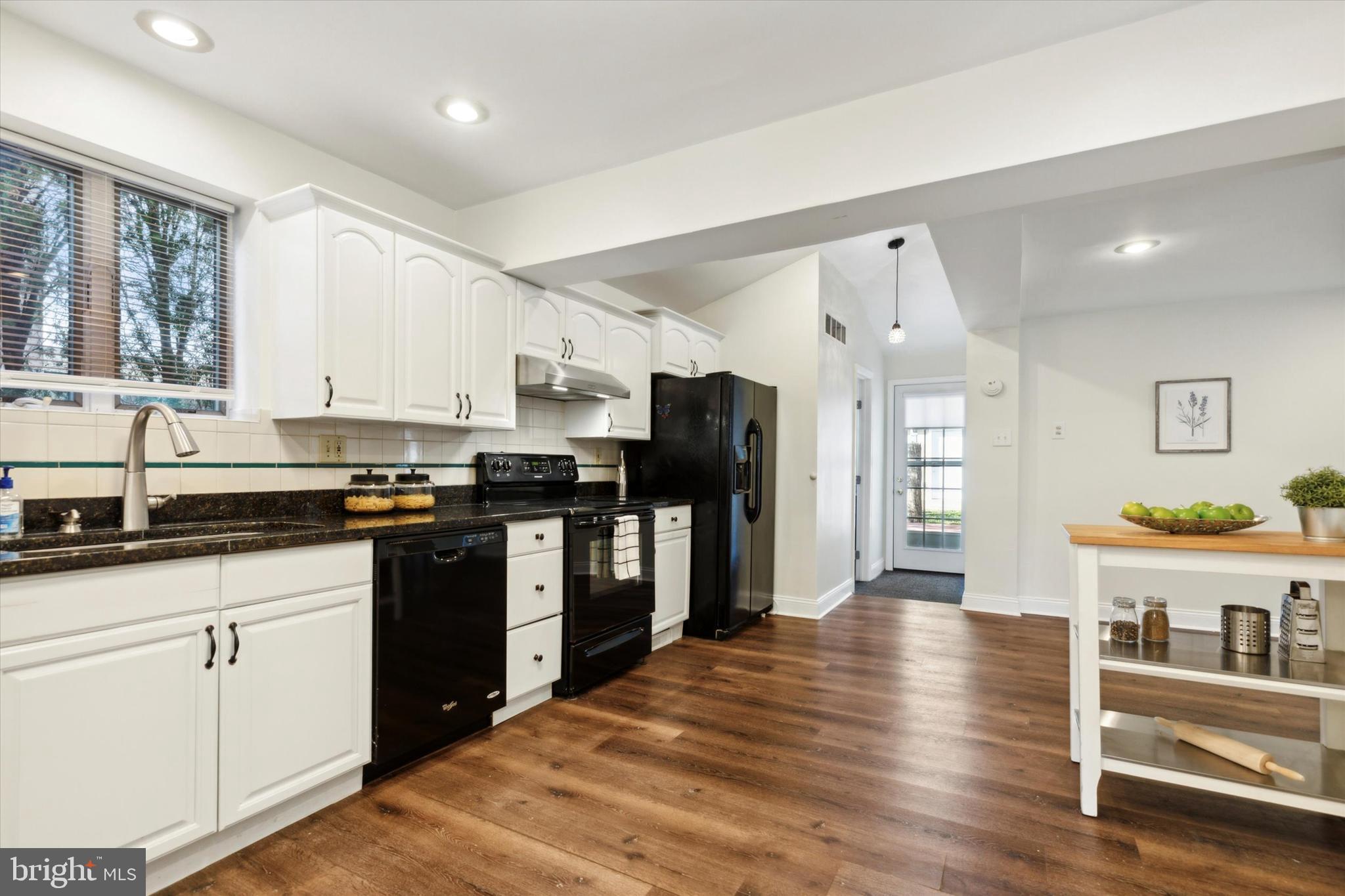 32 Upland Road Havertown, PA 19083 - Photo 8 of 24