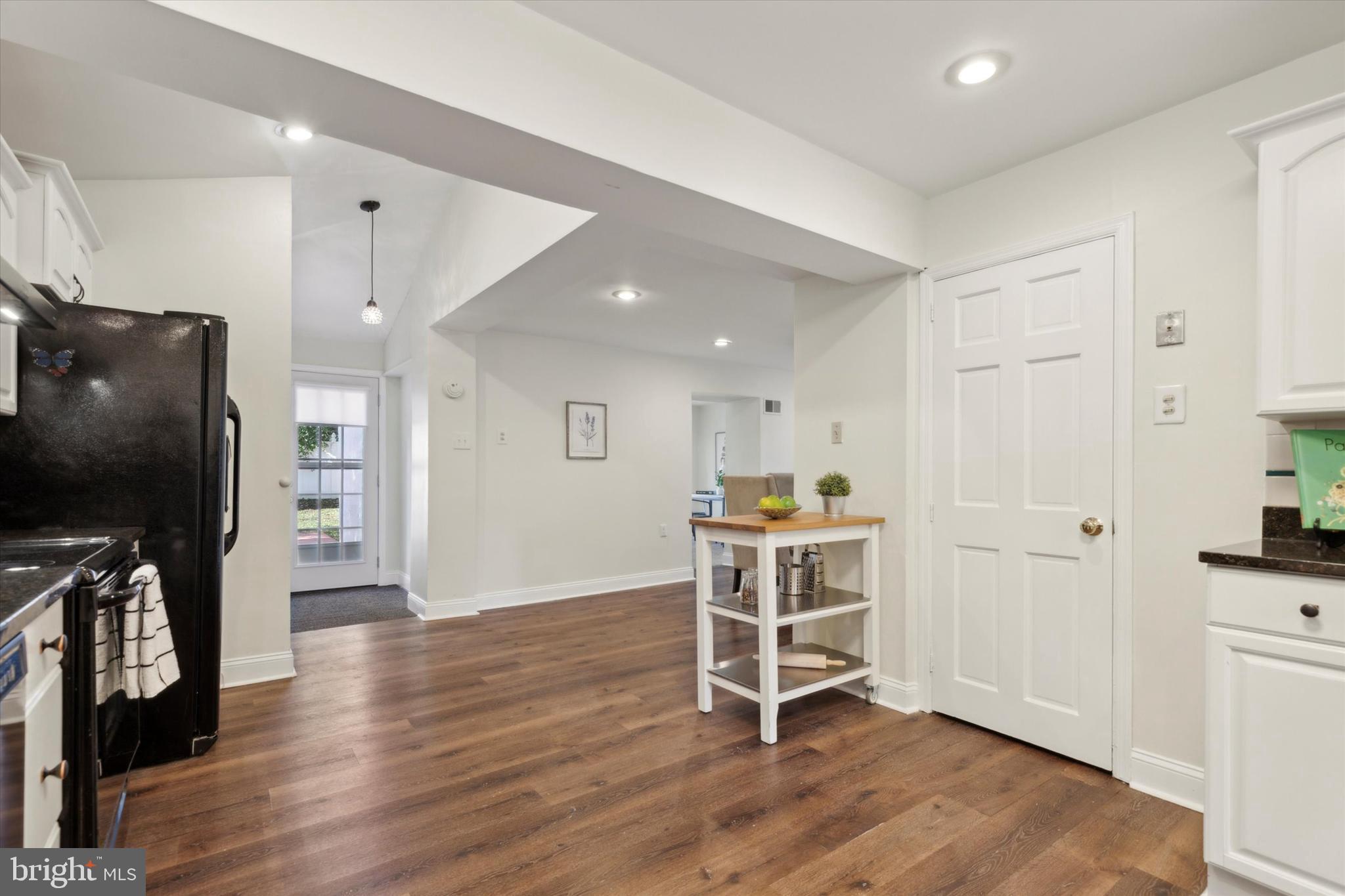 32 Upland Road Havertown, PA 19083 - Photo 9 of 24