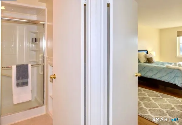 $2,050 | 893 Farmington Avenue, Unit 2F, West Hartford, CT 06119